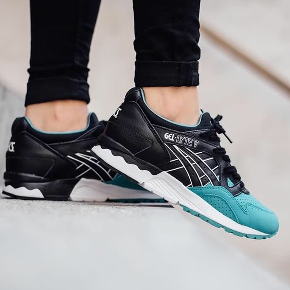 Meet your Posher, Carolann - Picture 1 of 1